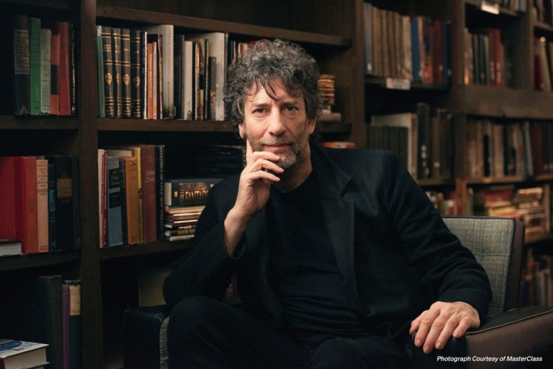 Neil Gaiman Đối Mặt Với Cáo Buộc Tấn Công Tình Dục