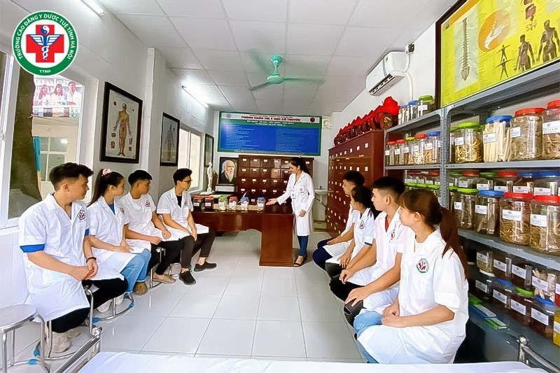 Điểm sáng trong đào tạo y dược học cổ truyền