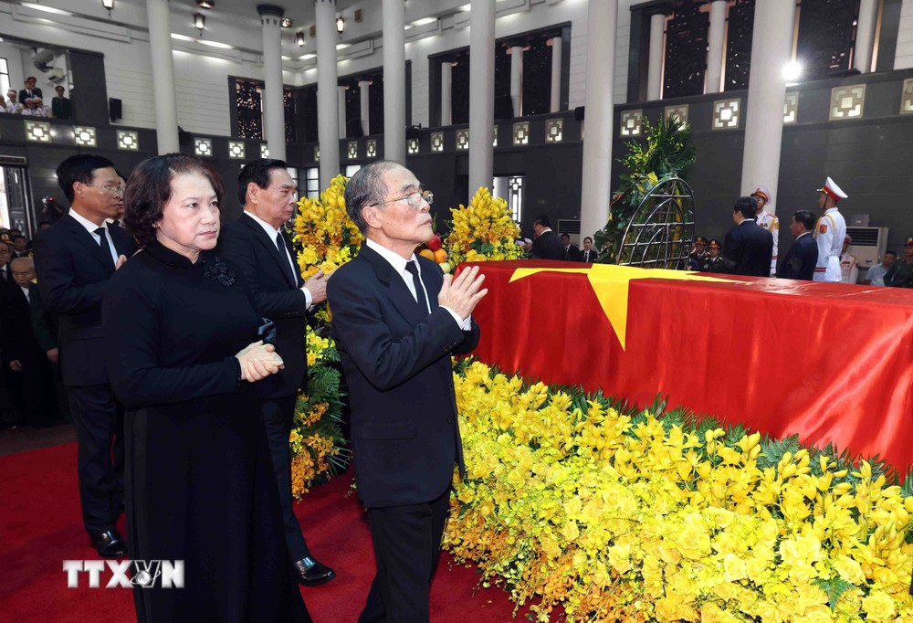 Đoàn Ban Chấp hành Trung ương Đảng viếng Tổng Bí thư Nguyễn Phú Trọng