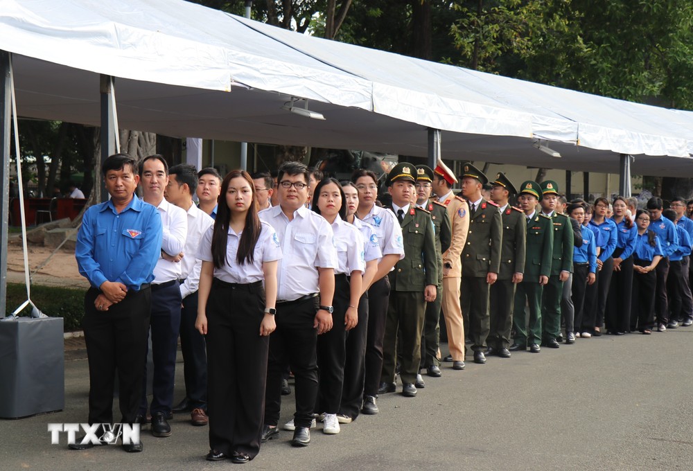 Người dân cả nước bày tỏ niềm tiếc thương Tổng Bí thư Nguyễn Phú Trọng