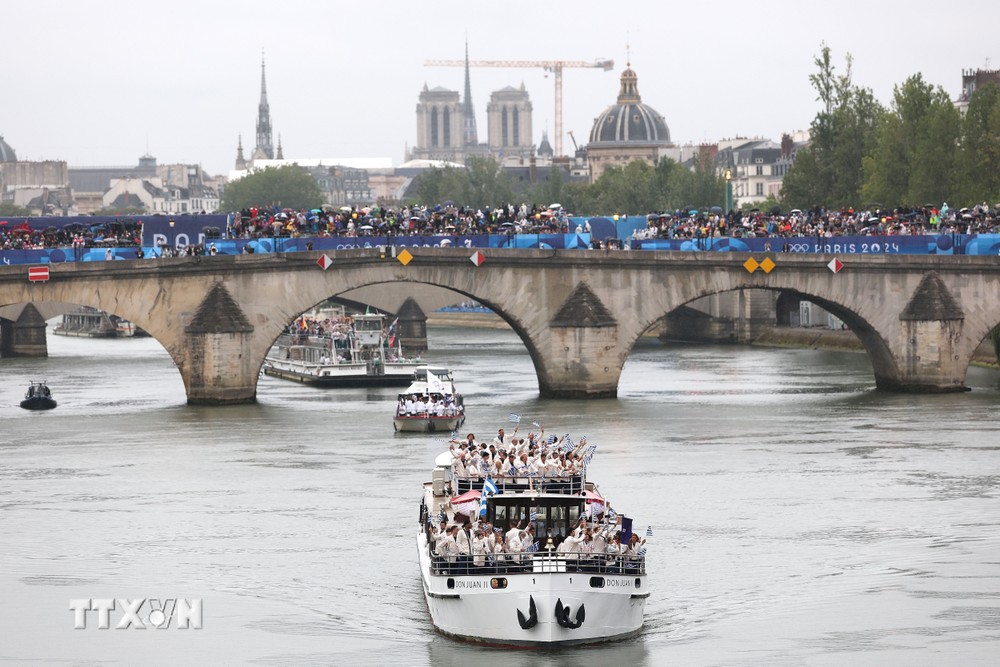 Những hình ảnh ấn tượng tại Lễ khai mạc Olympic Paris 2024