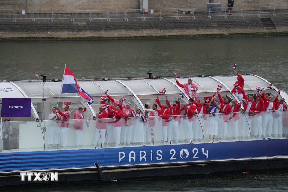 Những hình ảnh ấn tượng tại Lễ khai mạc Olympic Paris 2024