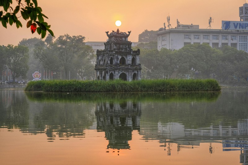 Hà Nội và những con cá to