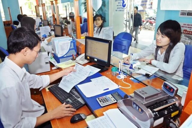 Bộ Nội vụ rà soát, xem xét chuyển gần 7.200 biên chế viên chức thành công chức