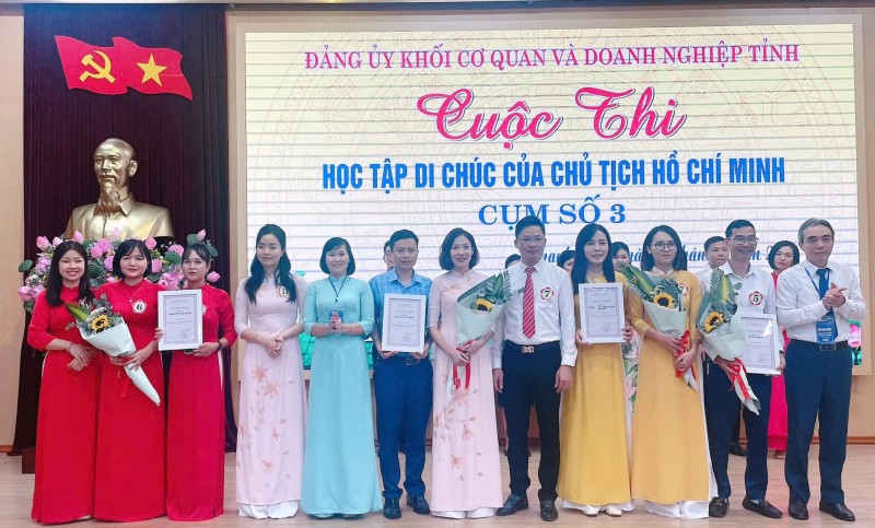 Đảng bộ Tổ chức Tài chính Vì mô Thanh Hoá đạt Giải ba vòng thi Cụm cuộc thi: Học tập Di chúc của Chủ tịch Chí Minh do Ban Thường vụ Đảng ủy Khối Cơ quan và Doanh nghiệp tỉnh tổ chức.