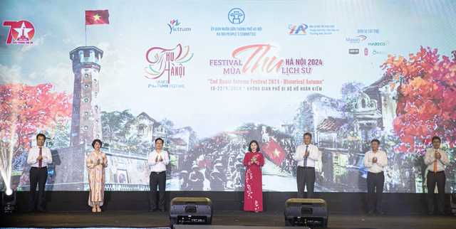 Khai mạc Festival Thu Hà Nội 2024