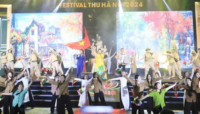 Khai mạc Festival Thu Hà Nội 2024