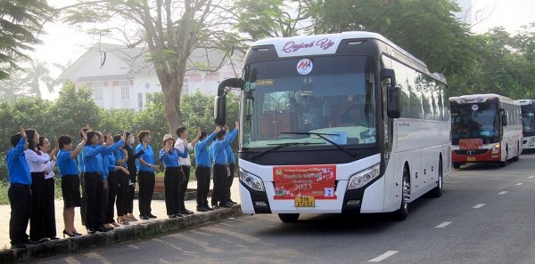 Tặng miễn phí vé tàu, máy bay cho công nhân về quê đón tết Ất Tỵ 2025