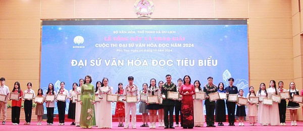 Trao giải Cuộc thi Đại sứ Văn hóa đọc năm 2024