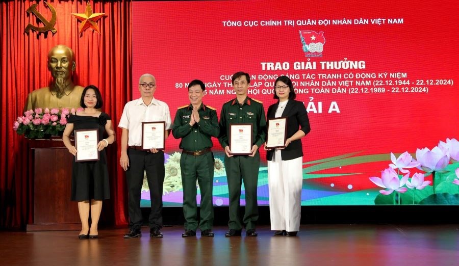 Bộ Quốc phòng: Trao 15 giải thưởng sáng tác tranh cổ động