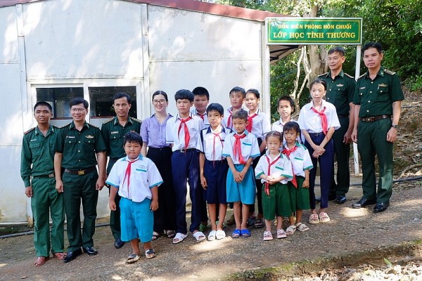 VEPIC chung tay "Chắp cánh ước mơ" cho học sinh đảo Hòn Chuối