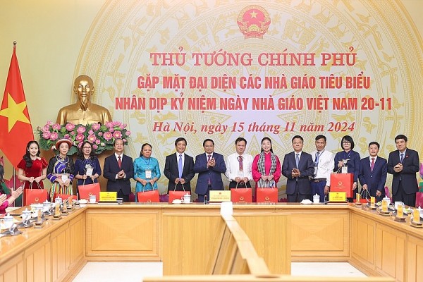 Thủ tướng: Giáo dục luôn đồng hành, vun đắp cho nền văn hiến lâu đời của dân tộc