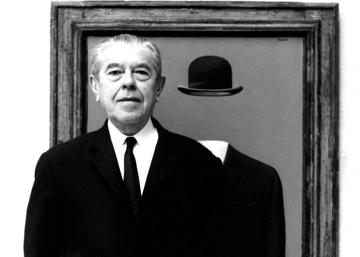 Họa sĩ René Magritte gia nhập 