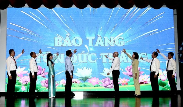 ban tin van nghe ngay 412025