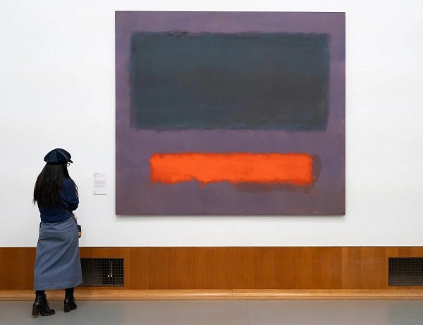 tre em lam hong buc tranh rothko tri gia 50 trieu euro tai bao tang ha lan