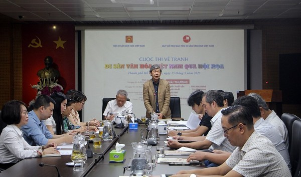 khoi dong cuoc thi hoi hoa ve di san van hoa viet nam mua 2