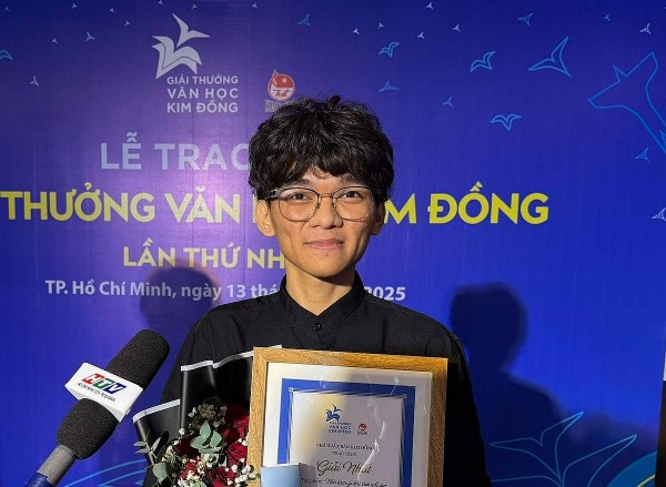 van chuong co kha nang de chung ta nhin thay chung nhin thay ho va tranh de lang quen