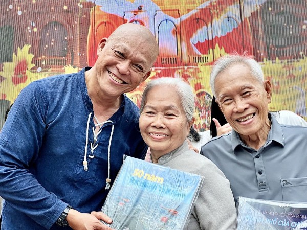 sai gon tphcm qua goc nhin cua nguyen a