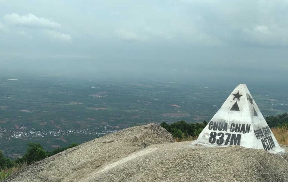 Núi Chưa Chan. Ảnh nguồn: Internet