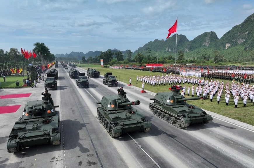 Gần 16.000 cán bộ, chiến sĩ tổng hợp luyện diễu binh, diễu hành dịp Quốc khánh 2/9