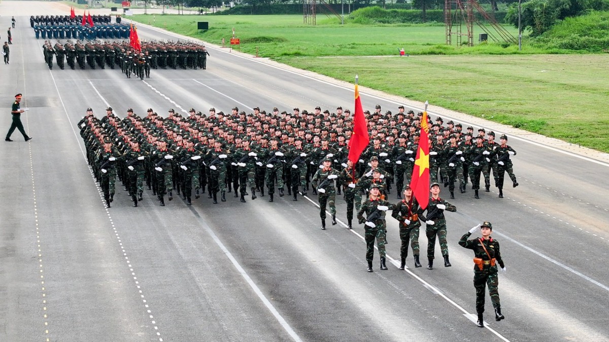 Gần 16.000 cán bộ, chiến sĩ tổng hợp luyện diễu binh, diễu hành dịp Quốc khánh 2/9