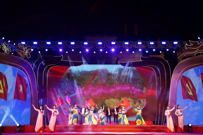 Một tiết mục trong lễ bế mạc. Ảnh: BTC