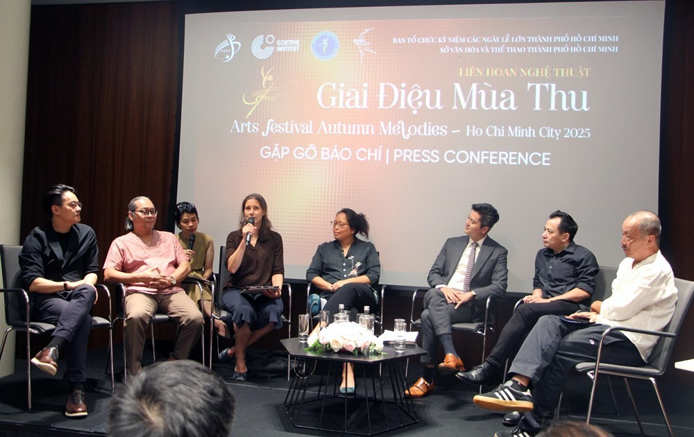 BTC và nghệ sĩ thông tin các nội dung về Liên hoan. Ảnh: BTC