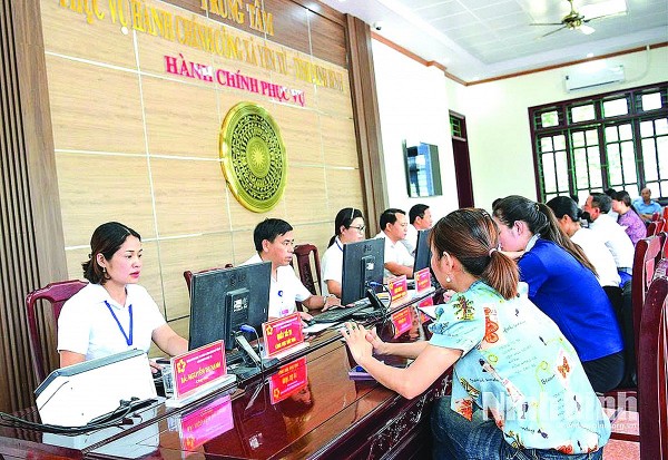 ninh binh chu dong sang tao trong thuc day chuyen doi so lien thong dua chinh quyen dia phuong hai cap hoat dong hieu qua ben vung