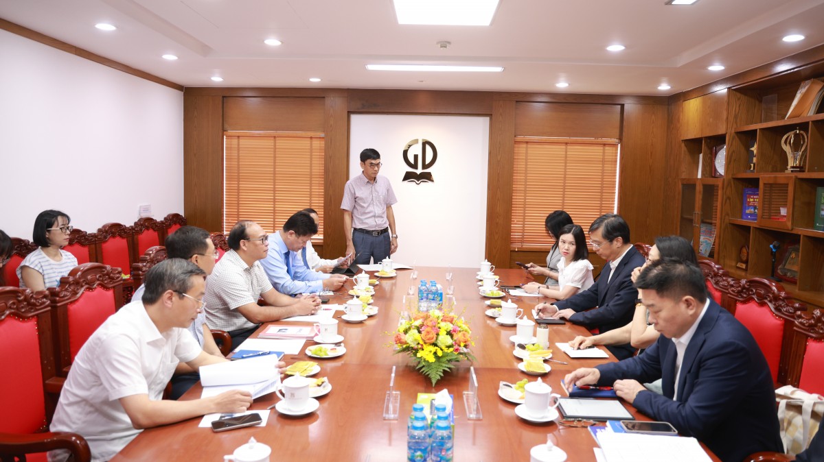 Nhà xuất bản Giáo dục Việt Nam tiếp đón và làm việc với Tập đoàn Xuất bản và Truyền thông Phượng Hoàng, Giang Tô, Trung Quốc