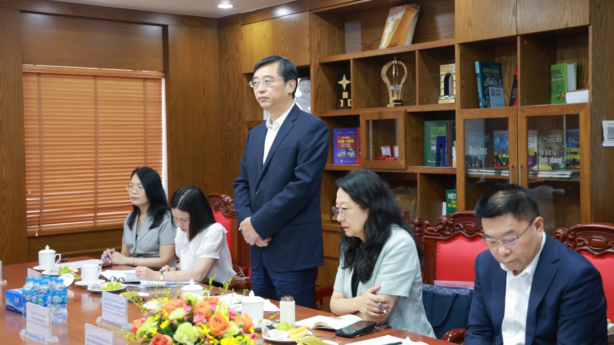 Nhà xuất bản Giáo dục Việt Nam tiếp đón và làm việc với Tập đoàn Xuất bản và Truyền thông Phượng Hoàng, Giang Tô, Trung Quốc