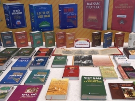 Nhà xuất bản Giáo dục Việt Nam tham dự Triển lãm thành tựu kinh tế - xã hội nhân dịp kỷ niệm 80 năm Ngày Quốc khánh 2/9