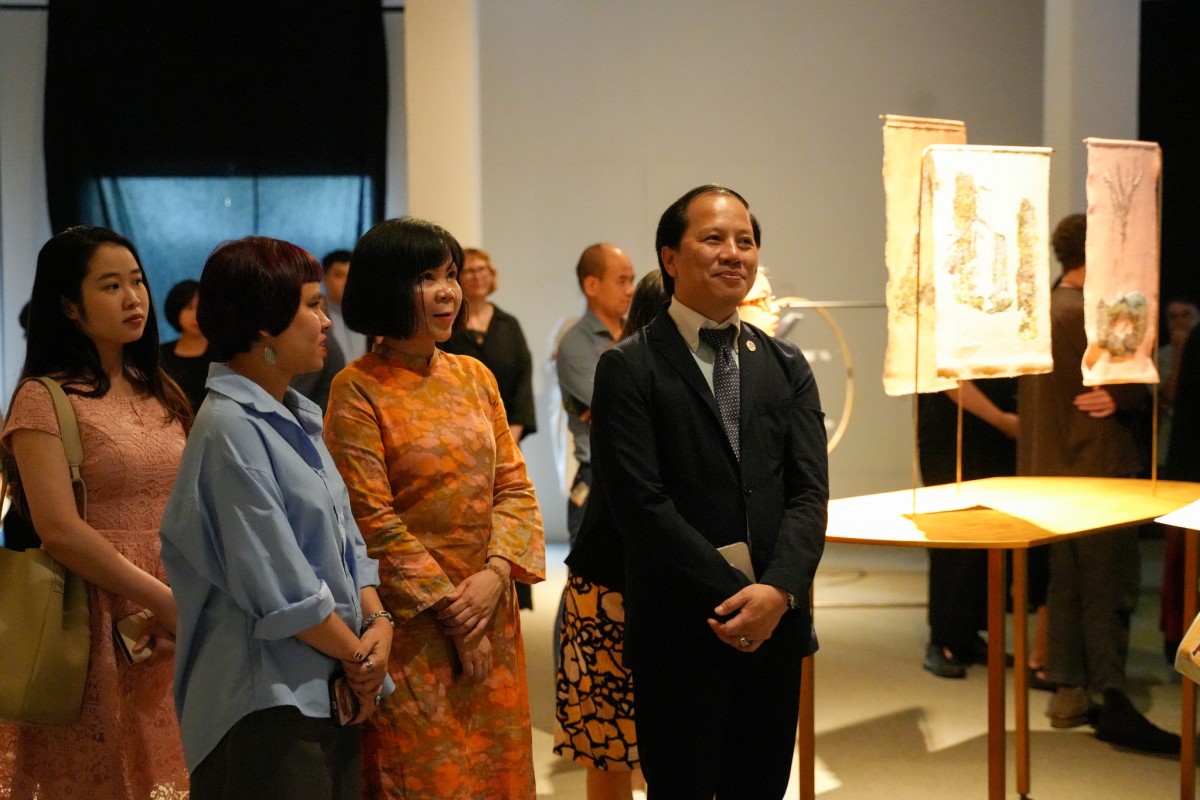 Triển lãm "Rằng ngày mai sẽ" - Khi nghệ thuật kết nối Việt Nam và New Zealand