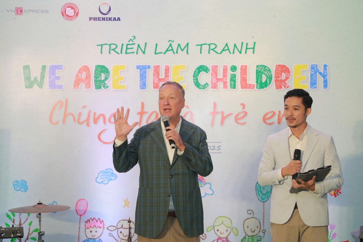 Khai mạc triển lãm "Chúng ta là trẻ em"