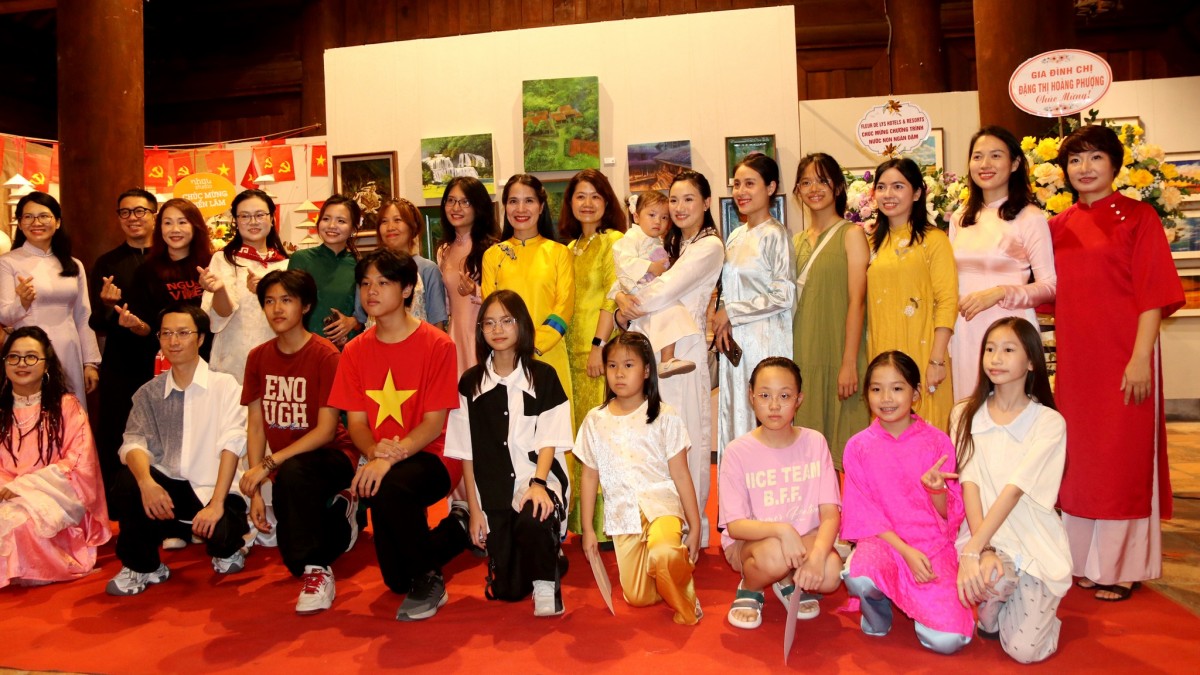 "Nước non ngàn dặm" - Tôn vinh vẻ đẹp hùng vĩ, thơ mộng của non sông Việt Nam