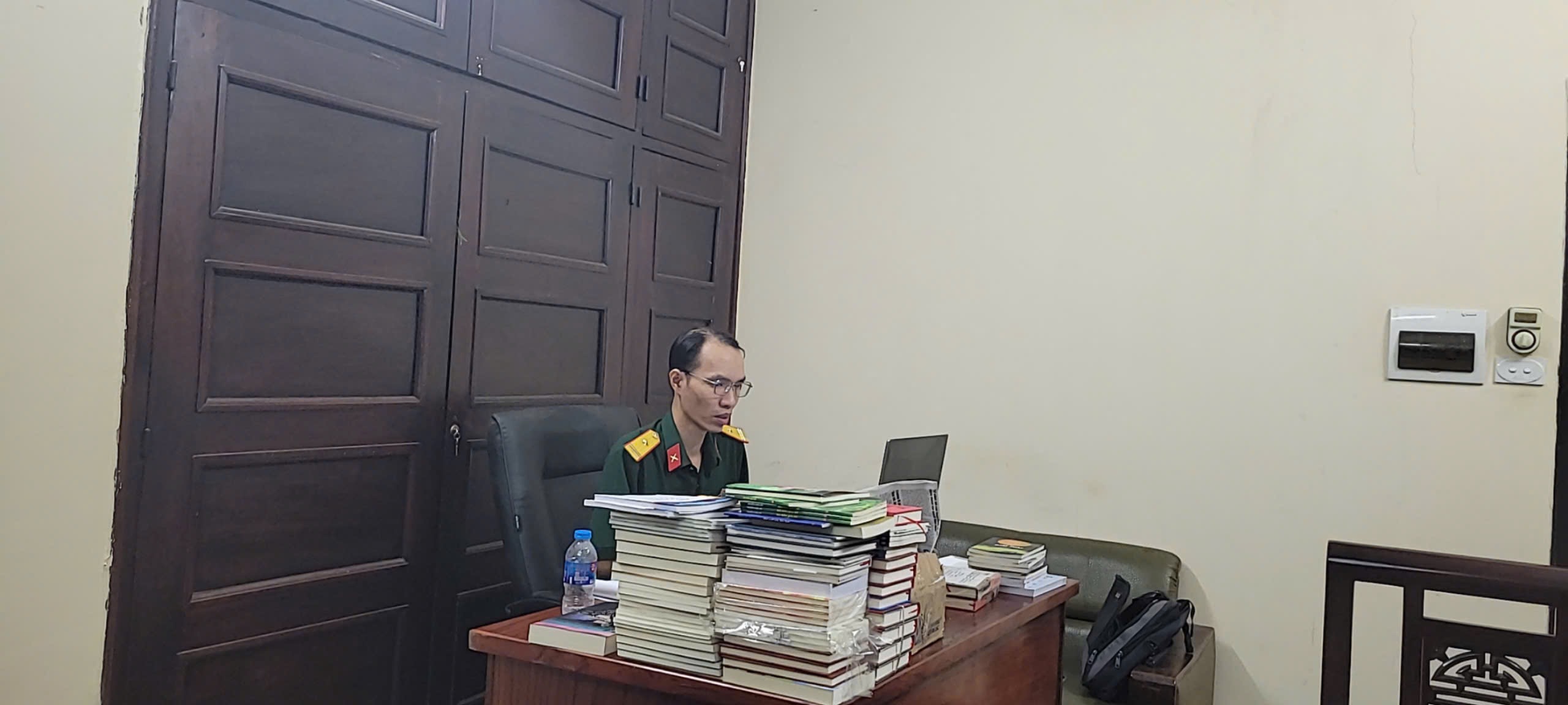 Nhà phê bình Đoàn Minh Tâm: Có bà nội và một bếp lửa của tuổi thơ