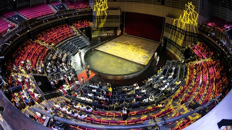 Sân khấu biểu diễn 2.000 chỗ ngồi của Rạp Xiếc và Biểu diễn đa năng Phú Thọ. Ảnh: Nhân Dân điện tử.