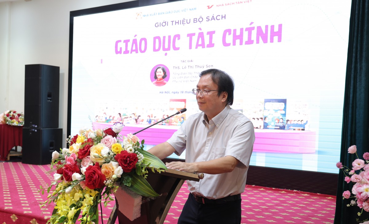 Nhà xuất bản Giáo dục Việt Nam ra mắt bạn đọc bộ sách "Giáo dục tài chính"