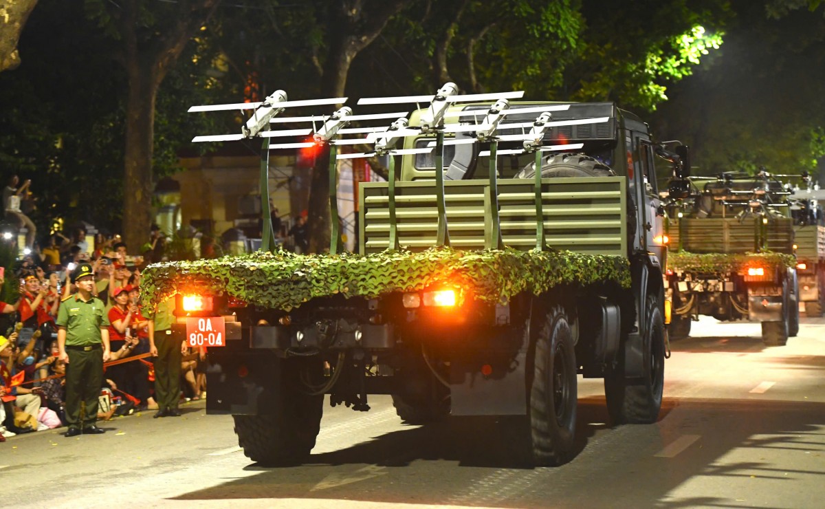 Ấn tượng với buổi hợp luyện diễu binh, diễu hành lần thứ Nhất mừng đại lễ 2/9