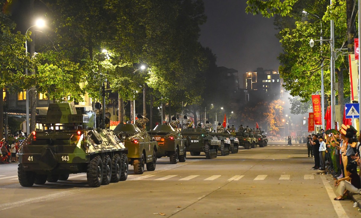Ấn tượng với buổi hợp luyện diễu binh, diễu hành lần thứ Nhất mừng đại lễ 2/9