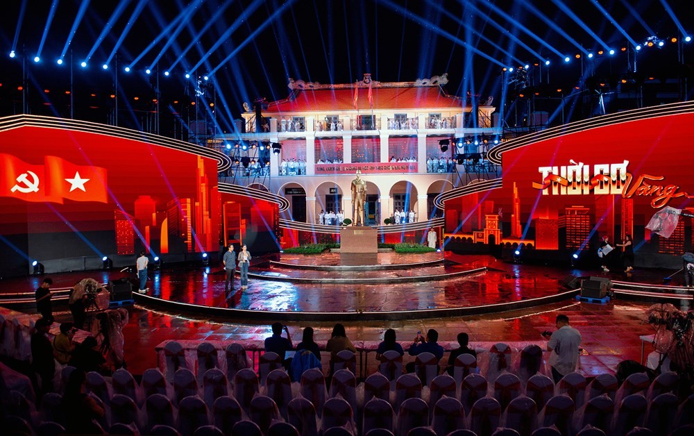 Sân khấu điểm cầu Bảo tàng Hồ Chí Minh - Chi nhánh TP.HCM (Bến Nhà Rồng). Ảnh: BTC