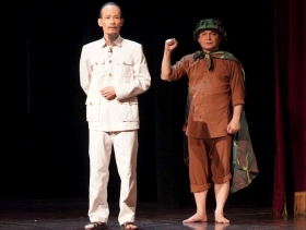 Nhà hát Kịch Việt Nam biểu diễn miễn phí vở "Người đi dép cao su"