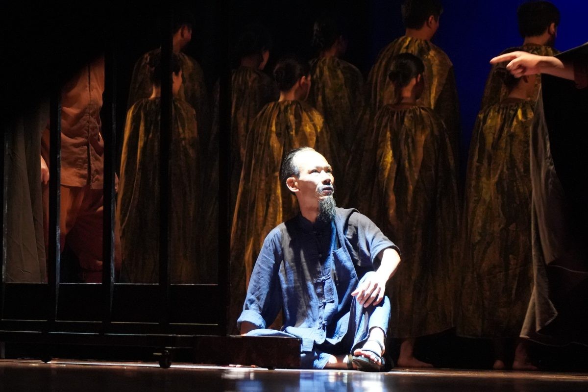 Nhà hát Kịch Việt Nam biểu diễn miễn phí vở "Người đi dép cao su"