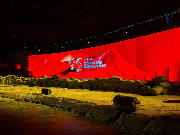 “95 năm lịch sử Đảng Cộng sản Việt Nam - Hành trình vinh quang”