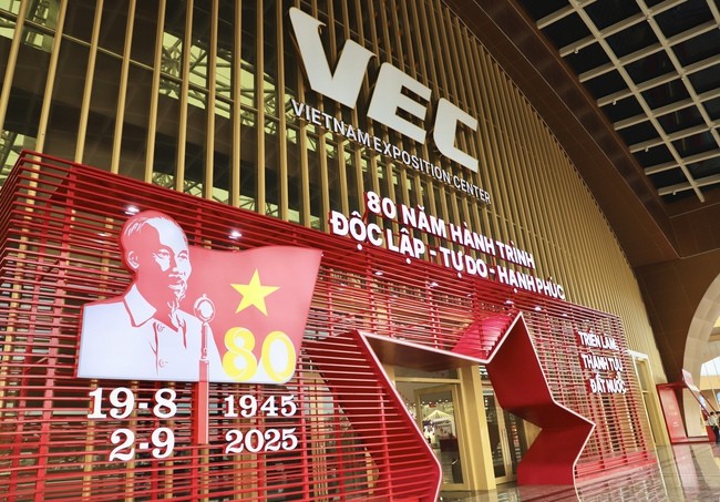 Thay đổi địa điểm tổ chức Lễ Khai mạc Triển lãm thành tựu Đất nước