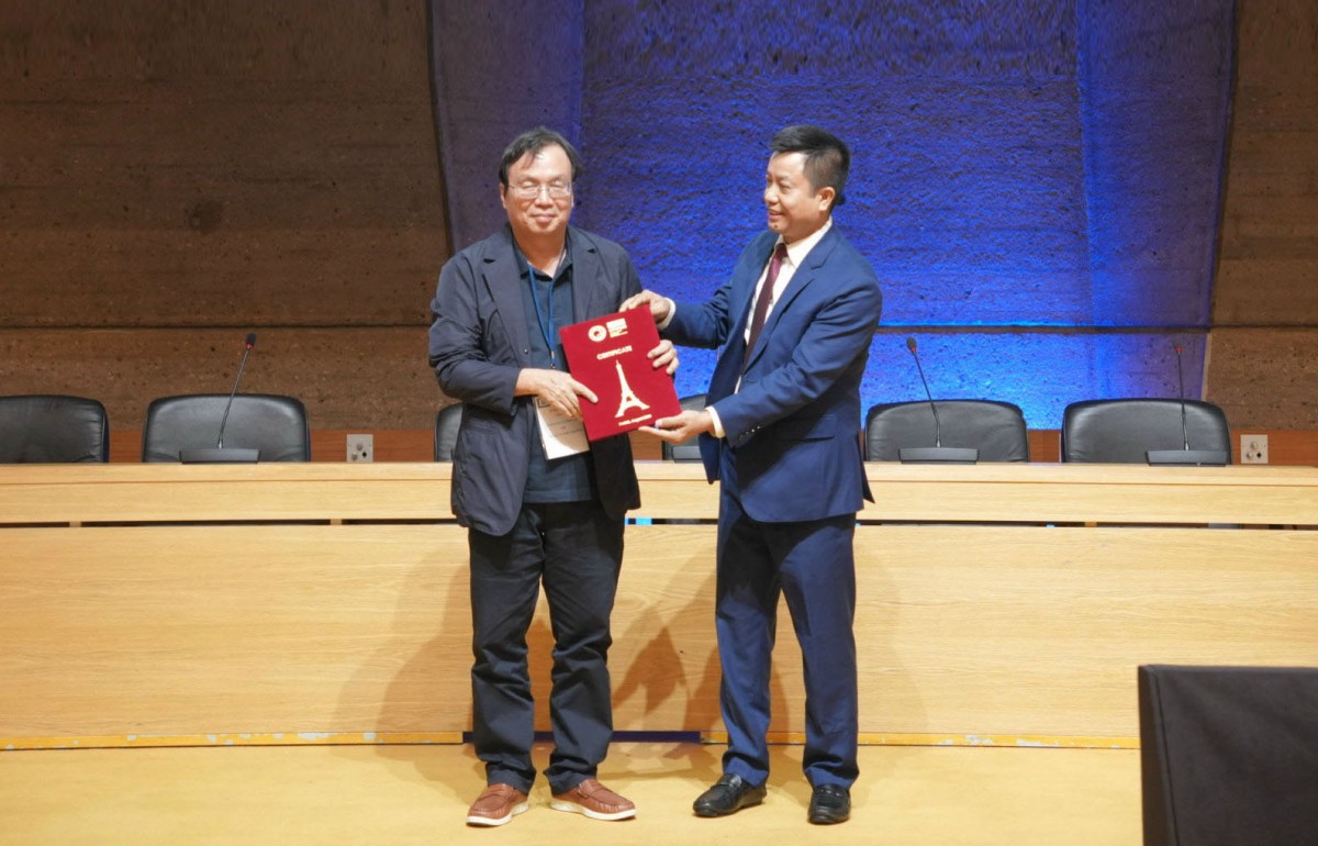 Nhà xuất bản Giáo dục Việt Nam được UNESCO trao tặng Bằng Doanh nghiệp Văn hóa