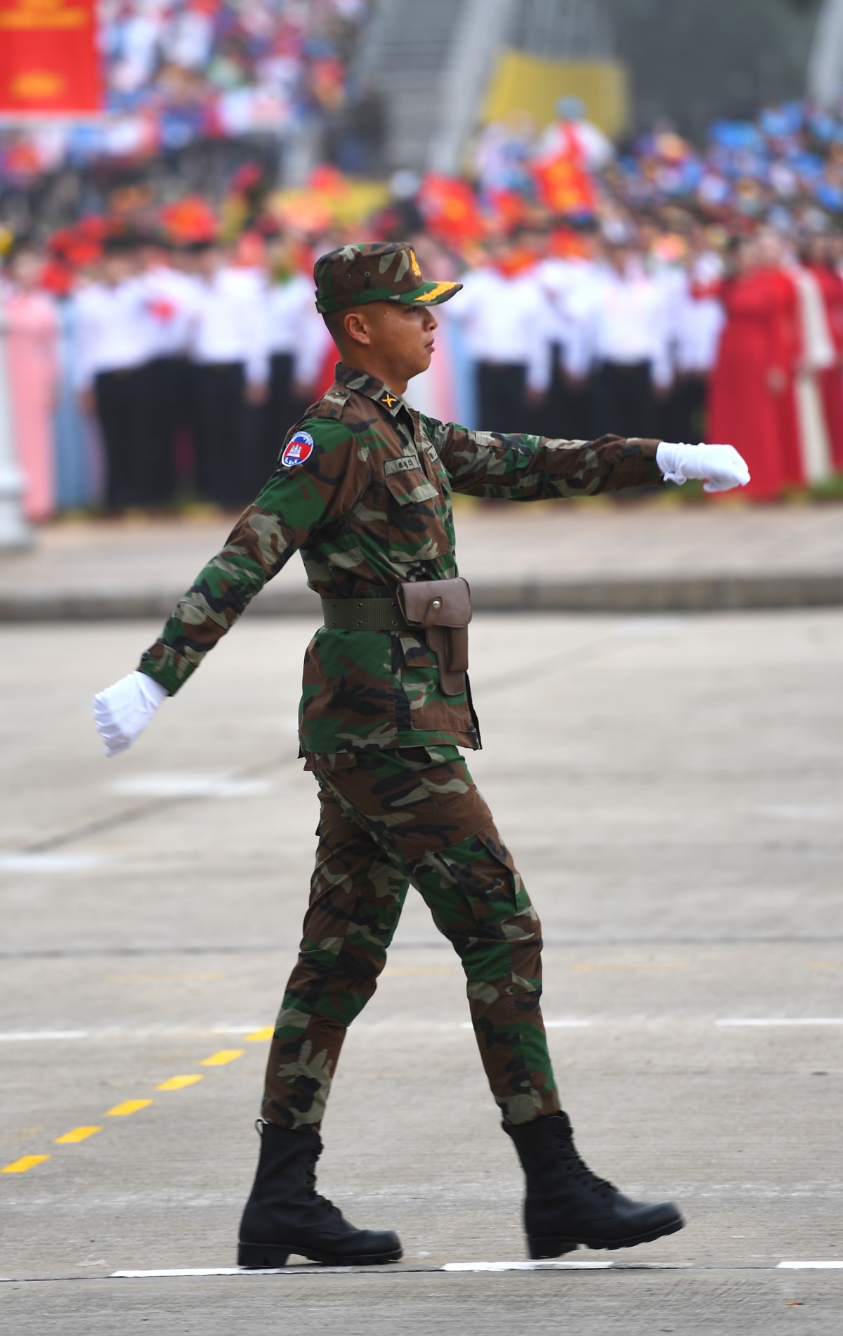 Chào đón các đội diễu binh nước ngoài cùng kiều bào dự Lễ kỷ niệm 80 năm Quốc khánh 2/9