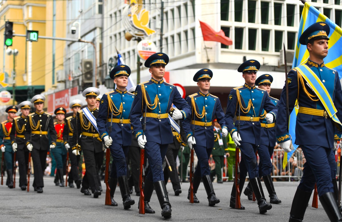 Chào đón các đội diễu binh nước ngoài cùng kiều bào dự Lễ kỷ niệm 80 năm Quốc khánh 2/9