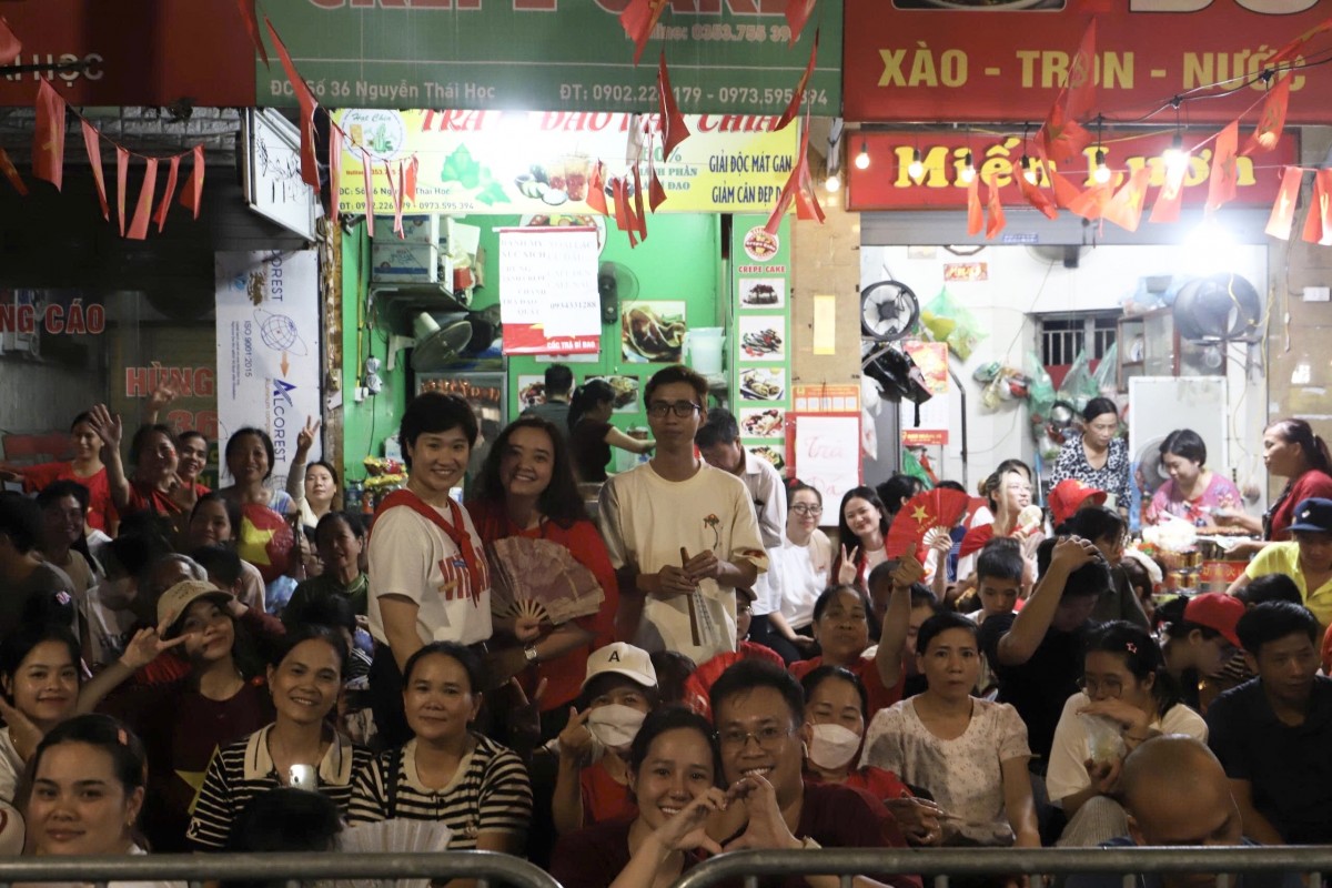 Hà Nội một đêm không ngủ