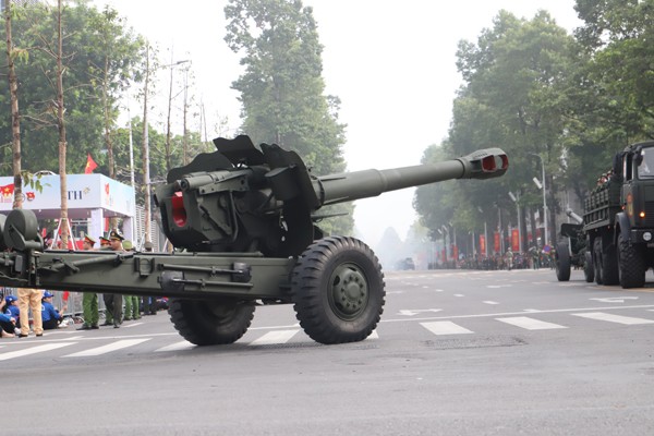 Pháo 105 mm. Ảnh: V.T