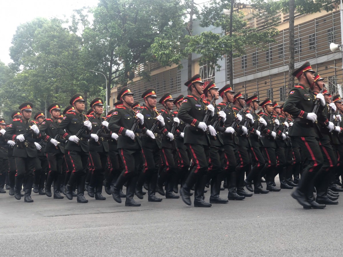 Khối diễu binh của nước Cộng hòa Dân chủ nhân dân Lào. Ảnh: V.T